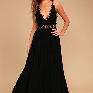 #NWT: Lulu’s Black Lace Maxi Dress